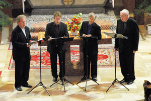 Hilliard Ensemble in Vac